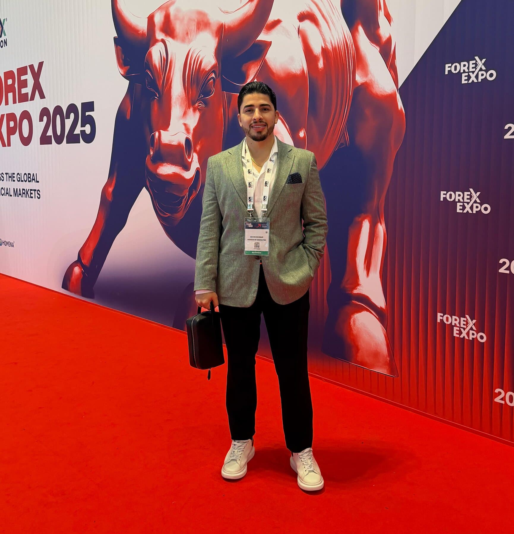 Representante Horizon Consulting en FOREX EXPO 2025 Dubai